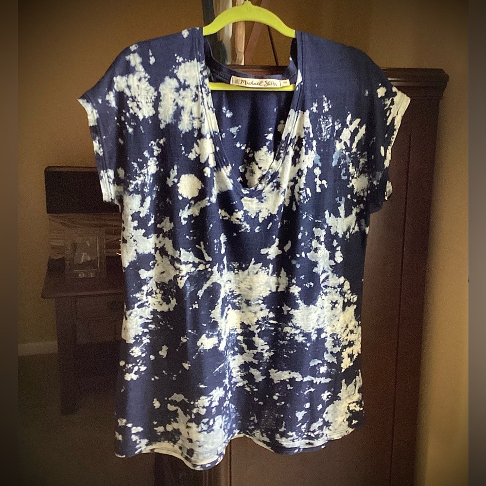 NWOT MICHAEL STARS Cotton Tee. OS